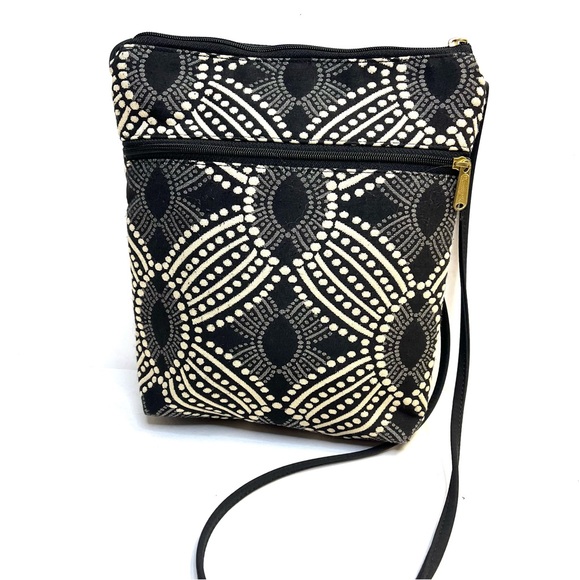 NWOT Danny K Black and Cream Tapestry Fabric Crossbody Bag - Picture 3 of 10